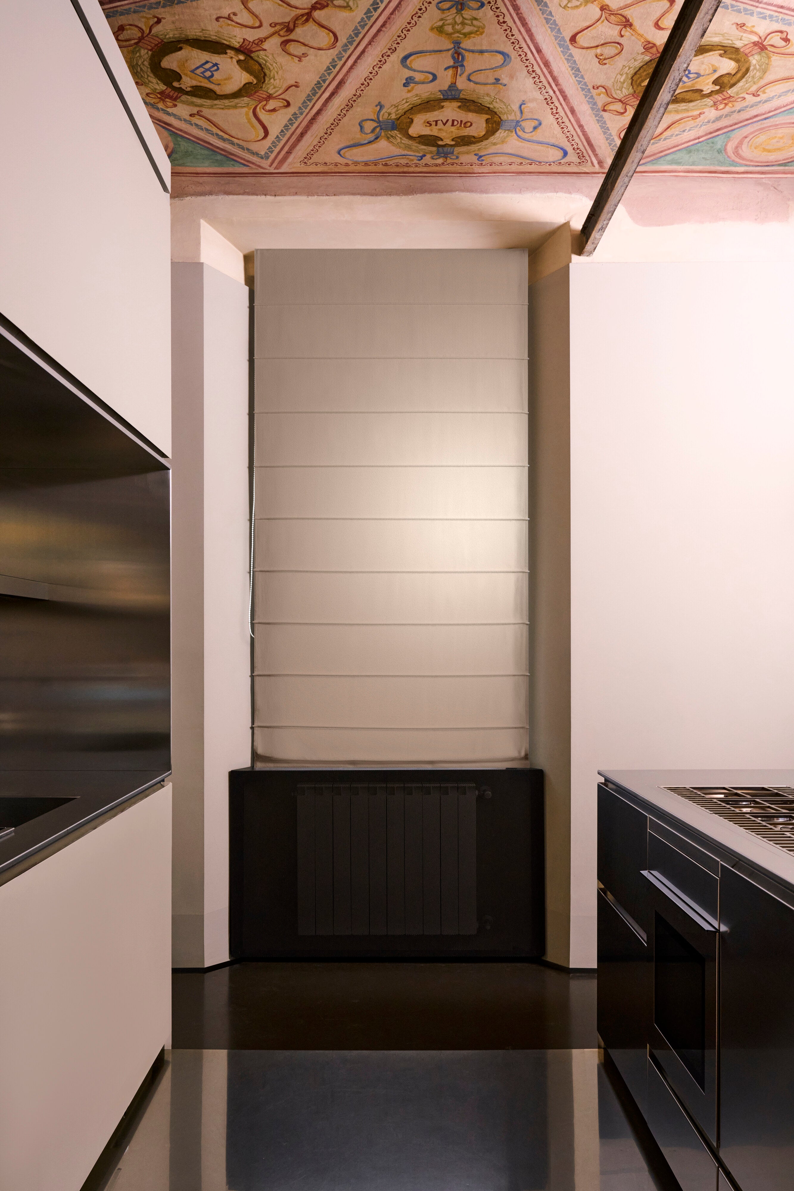 BOUCLÉ Blackout - Mörkläggande Hissgardin